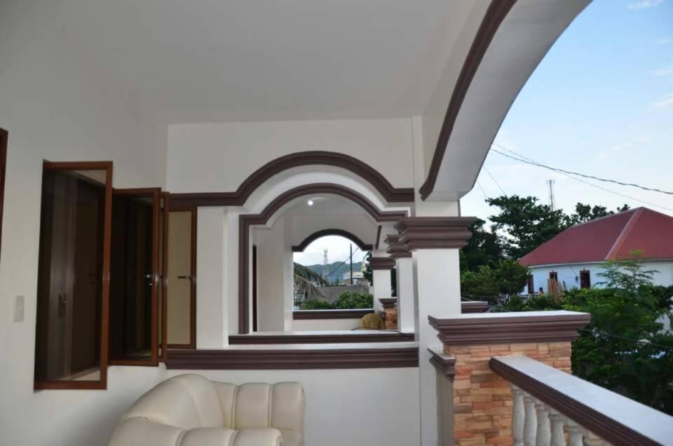 Florabells Iraya Guest House - Batanes Basco Exterior foto