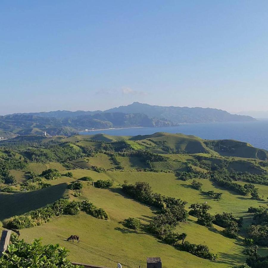 Florabells Iraya Guest House - Batanes Basco Exterior foto