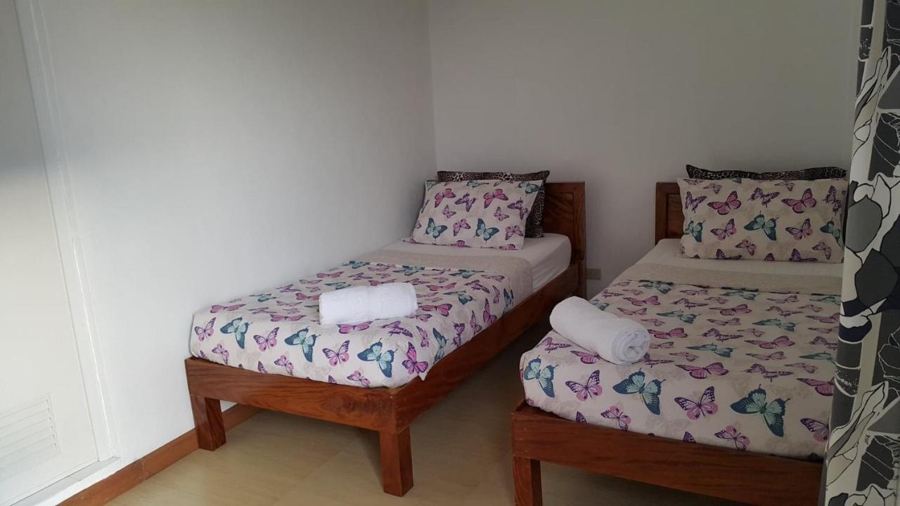 Florabells Iraya Guest House - Batanes Basco Exterior foto